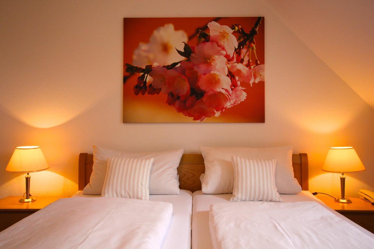 Hotel Waldgasthof Schoening Friesoythe Quarto foto
